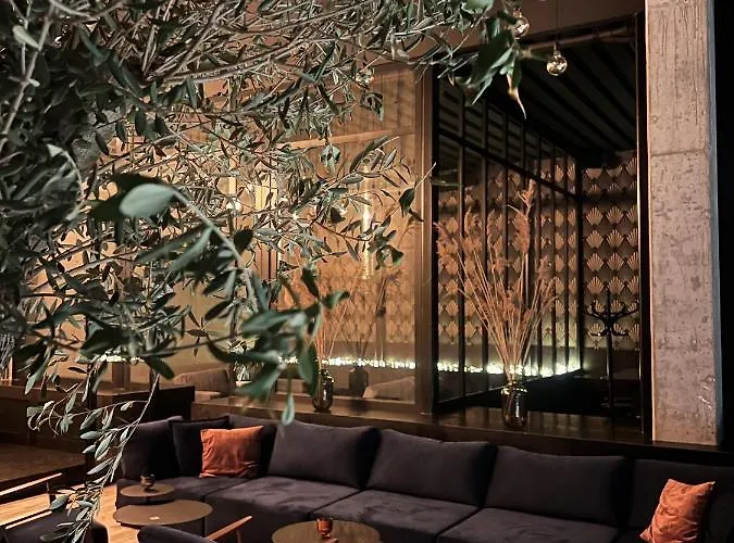 Loft Aparthotel 3*